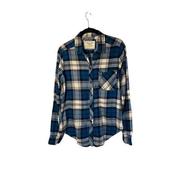 AmberCrombie  & Fitch juniors blue plaid button down flannel shirt, size med - Picture 1 of 4